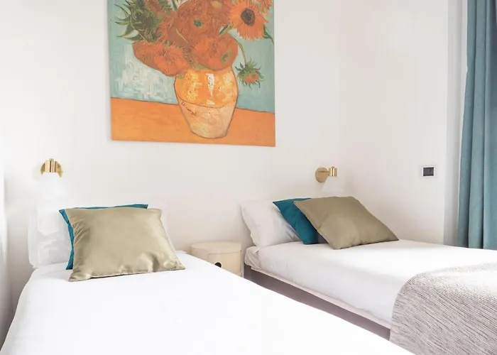 Two-bedroom Near Corso Indipendenza Apartman Milánó