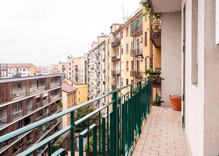 Two-bedroom Near Corso Indipendenza Apartman Milánó