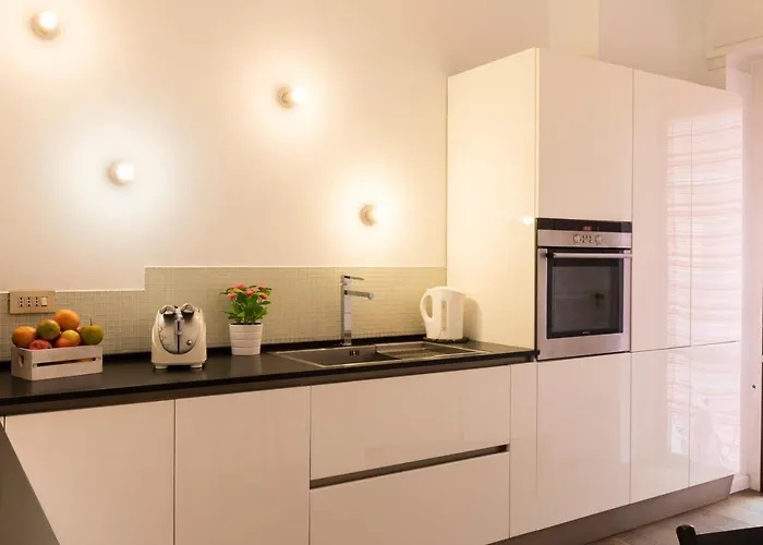 דירה De Angeli - 2 Bedroom *