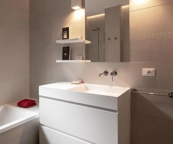 Hostmate - - Via Birolli Apartman *