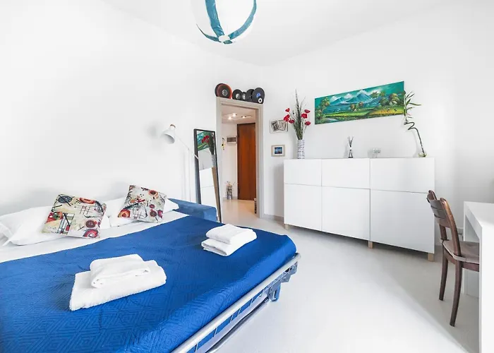 Precotto Comfortable Flat With Balcony Apartmán Milán