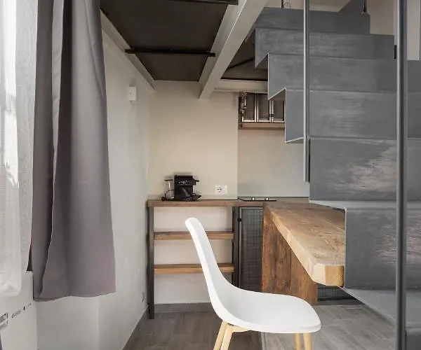 Hostmate - - Via Chiese - Bicocca 아파트