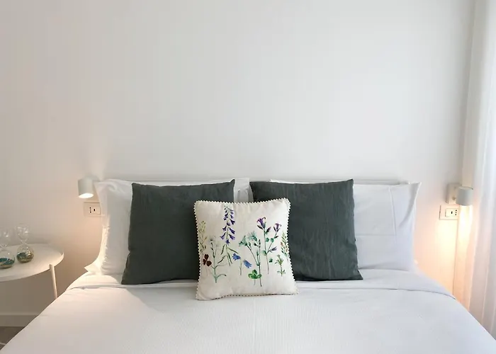 Easy Navigli Apartment