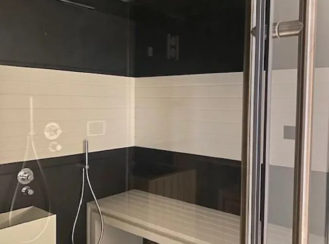 Hotell Number House - Number 10 Milano