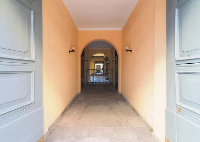 Corso Genova 21, Navigli & Duomo - Charming Apartament Mediolan