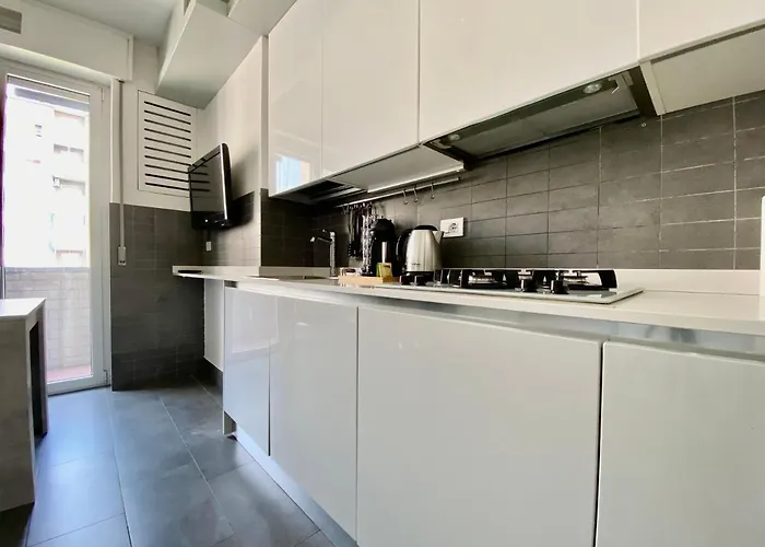 Bright 4-bedroom Near San Siro Lägenhet Milano