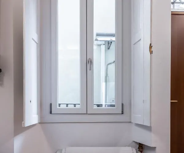 Apartman Unique In Center