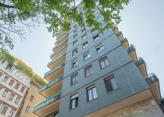 The Rent - Spacious One-bedroom In Moscova District Milaan