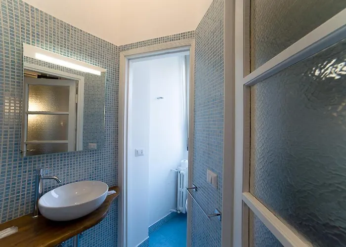 Hbhall Residenze Darsena Mediolan