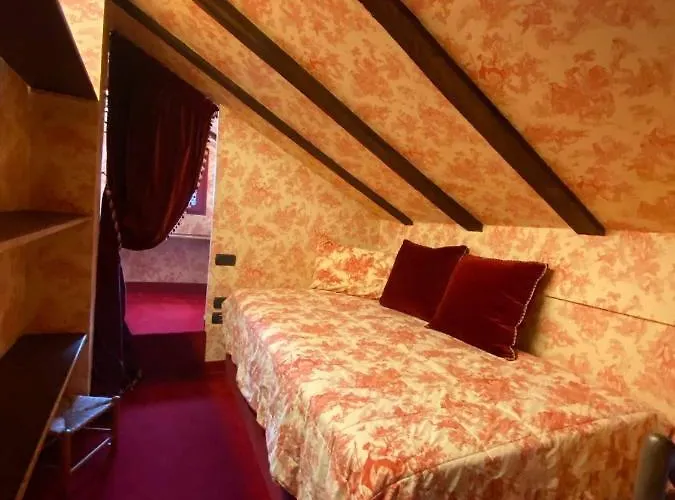 Mansarda Brera Apartman Milánó