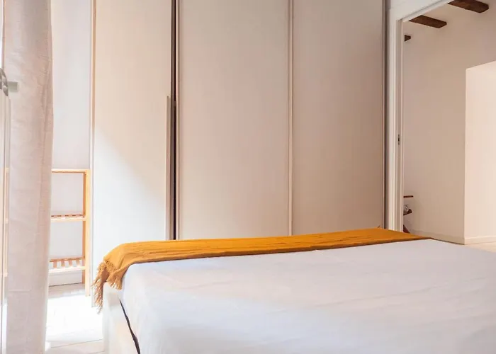 The Rent - Lovely One-bedroom In Porta Venezia *