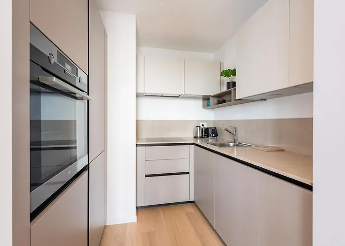 Sweett - Tower Apartment Mailand