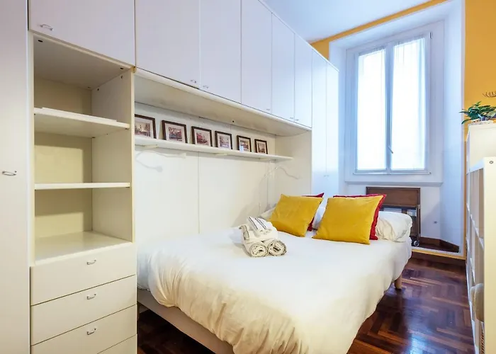Apartment Easylife - - Menotti 16a - Porta Venezia *