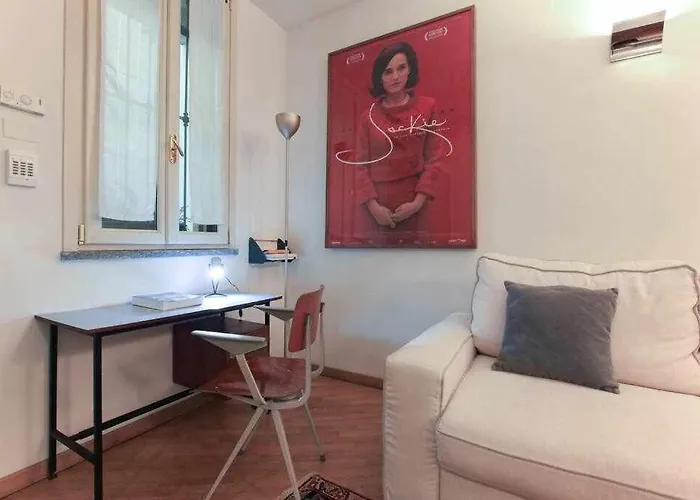 아파트 Brera Area Lovely Close To Piazza Duomo *