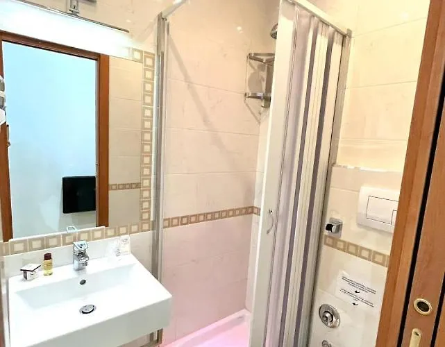 Fiorella Hotel Milano