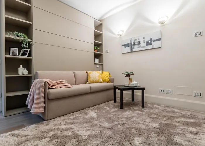 Апартаменты Joivy Elegant For 2 Near Duomo Di *