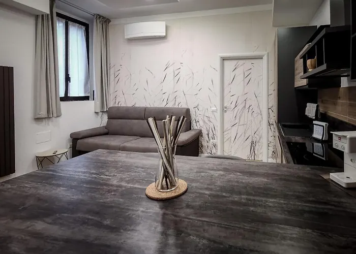 Apartment L Arche Comfort & Relax Brown Di Via Varesina Milan