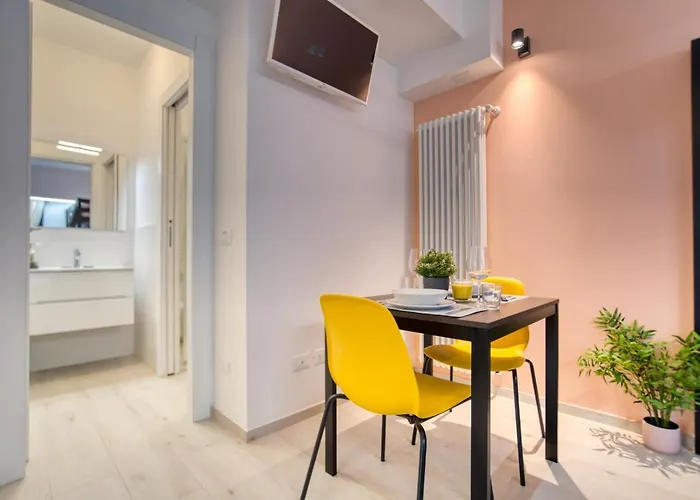 Hotel Suzzani 273 *