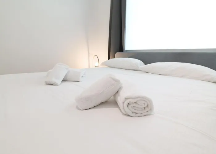 Apartment Primopiano - La Malfa Mailand