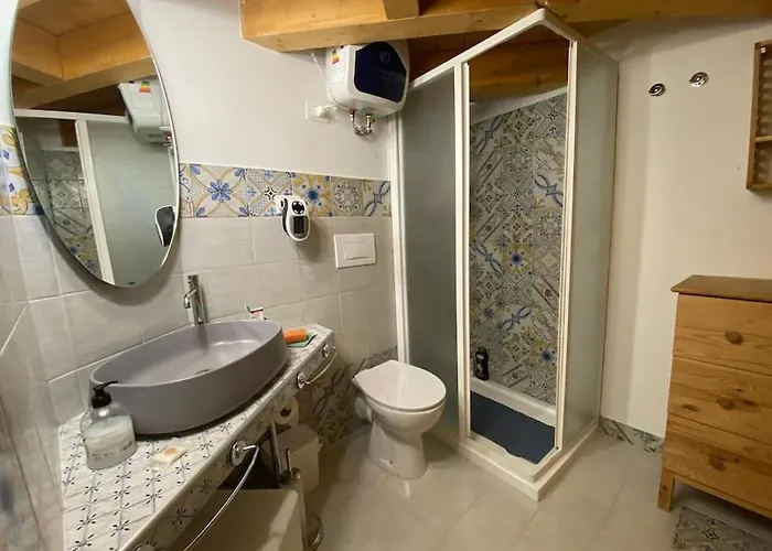 Open Space City Center Con Terrazzo E Due Bagni 밀라노