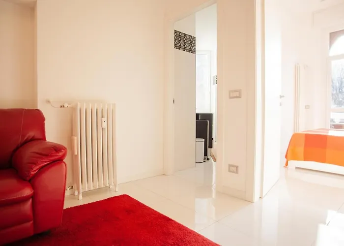 Lambrate Elegant Bright Apartman *
