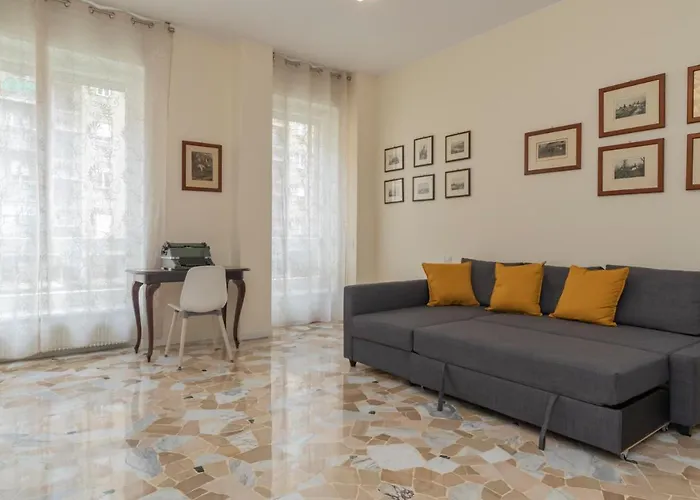 Joivy Modern 2bed Flat With Balcony, 250m From M5 Foppa And M2 Sant'agostino アパート ミラノ