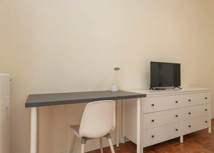 アパート Joivy Modern 2bed Flat With Balcony, 250m From M5 Foppa And M2 Sant'agostino *
