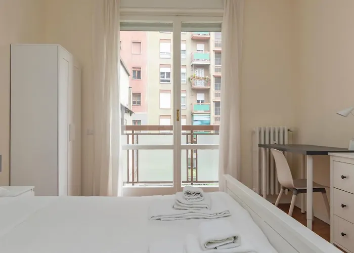 Joivy Modern 2bed Flat With Balcony, 250m From M5 Foppa And M2 Sant'agostino *