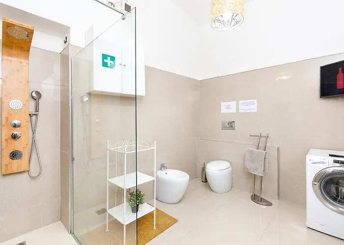 La Cantinetta di Milano - The Wine Cave in Milan, huge 110sqm apartment, Milan Central Station Appartamento