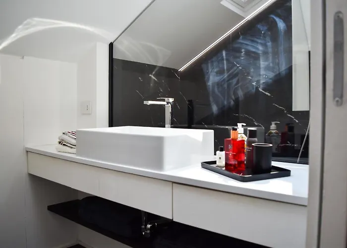 Luxury Attic In Navigli * Mediolan