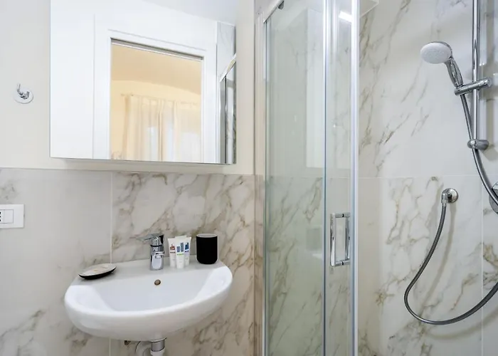 Italianway Apartment *