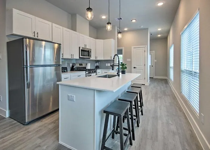 호텔 제니우스 다운타운 3*