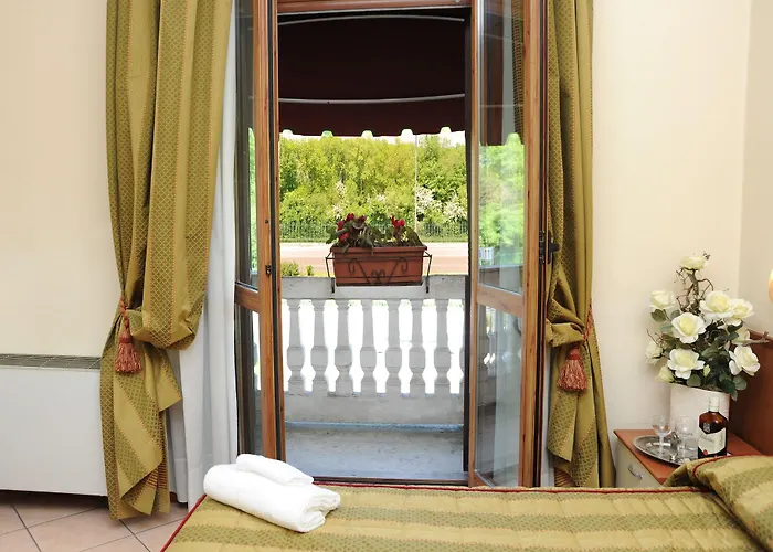 San Siro Fiera Ξενοδοχείο 2*