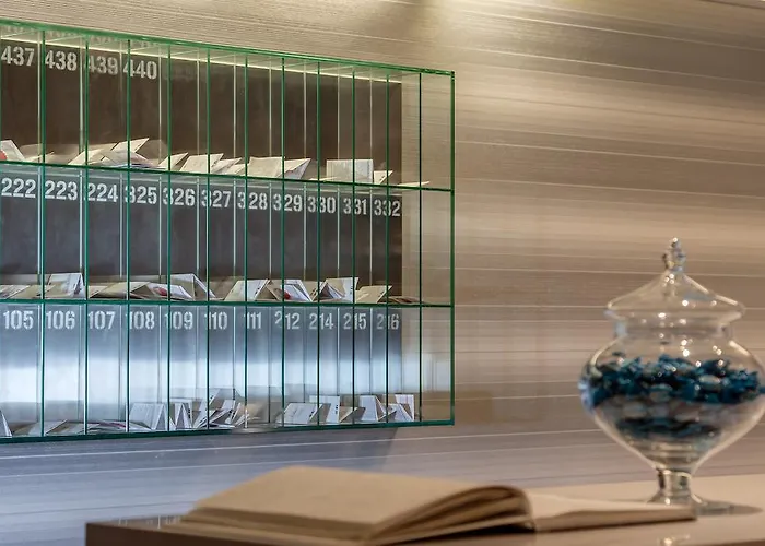 제니우스 다운타운 호텔 3*