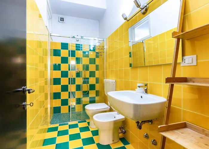 Porta Ticinese Colorful Apartment! 公寓