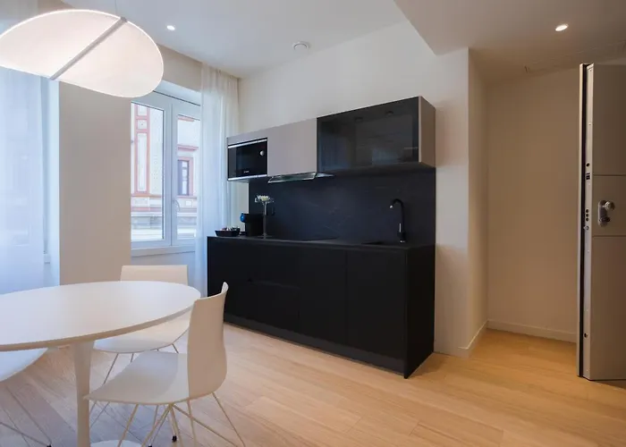 アパート Sant'ambrogio Apartments, Reception H24 *