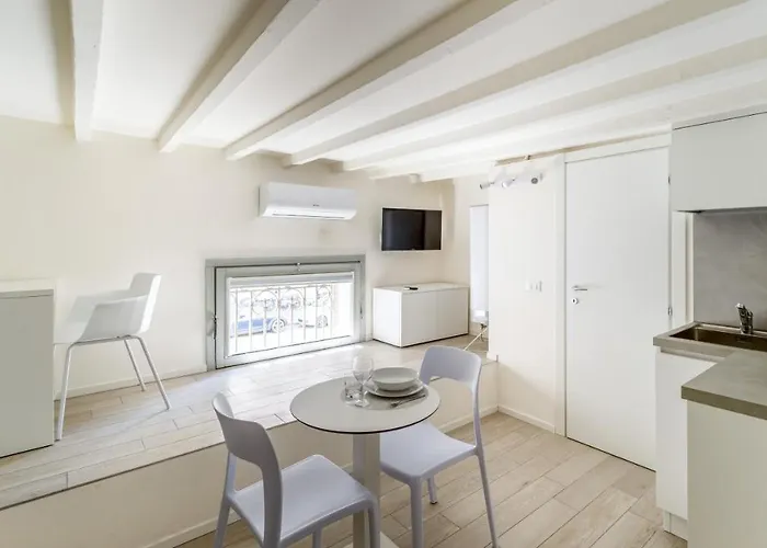 Italianway Apartamento *