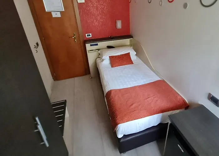 酒店 皮亚琴察酒店