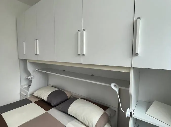 The Small White House In Lejlighed Milano