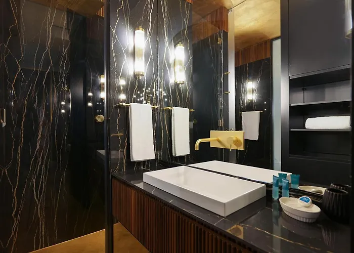 Contempora - Elegance And Design In The Heart Of Brera *