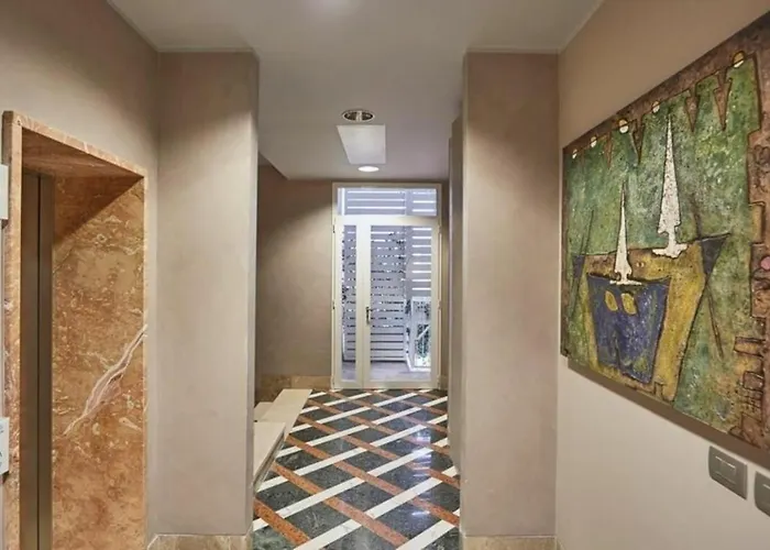 Palazzo Beltrade By Halldis * מילאנו