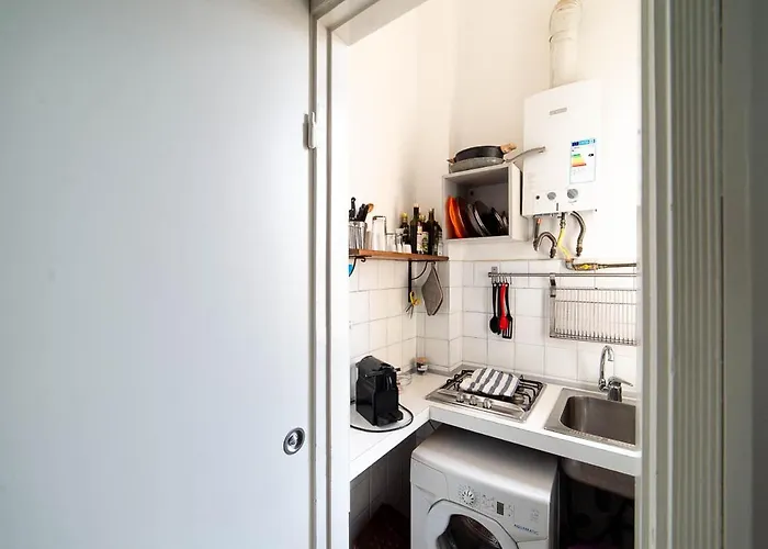 Hbhall Residenze Darsena Mediolan
