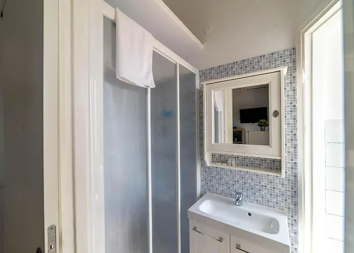 Hbhall Residenze Darsena Mediolan