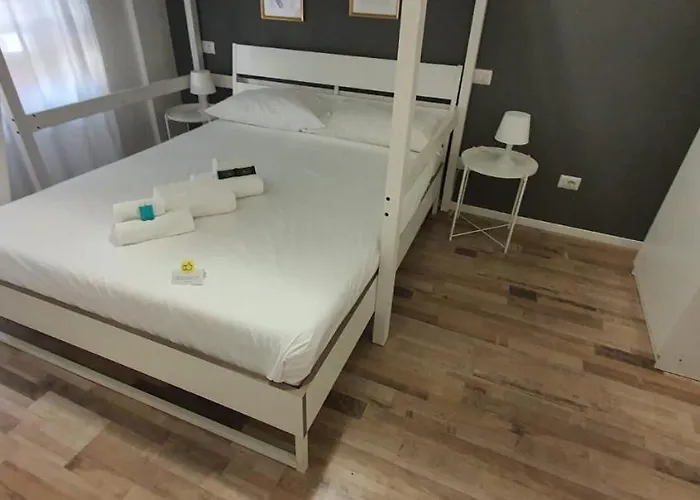 Hotel Paruta 65 *