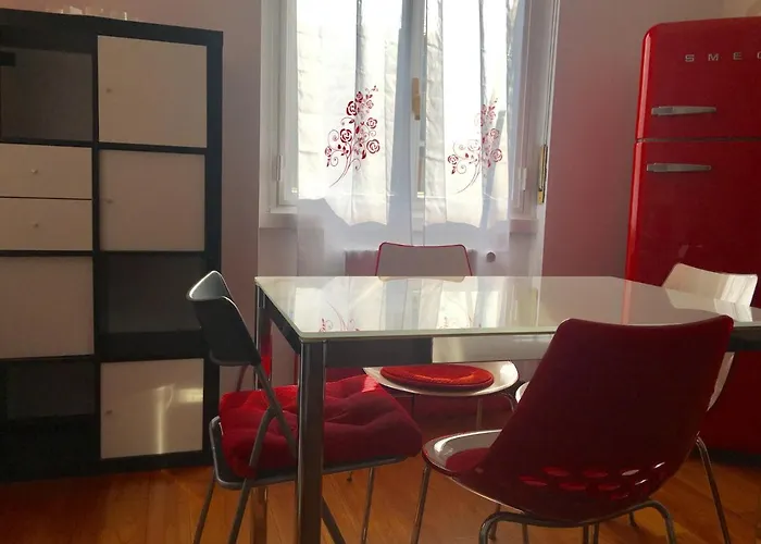 Splendido Bilocale Adiacente Metro M5 - Ca Granda 公寓