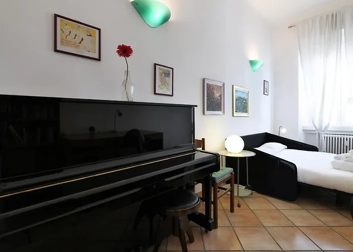 Primopiano - Lambrate Apartament *