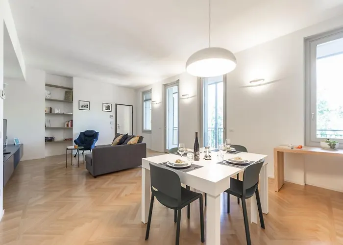 Daire The Best Rent - Spacious Three-bedroom With Terrace
