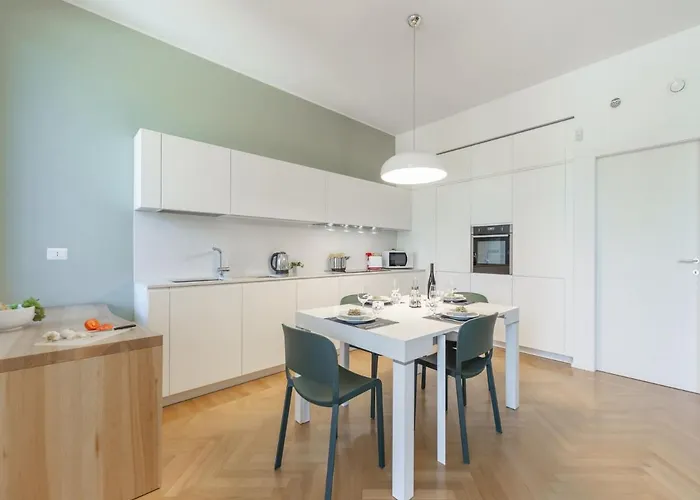 The Best Rent - Spacious Three-bedroom With Terrace Daire *