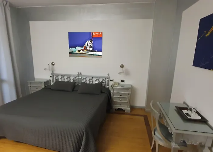 Отель Admiral 4*