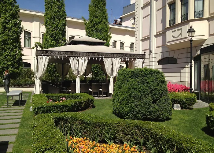 Szálloda Grand Visconti Palace Milánó